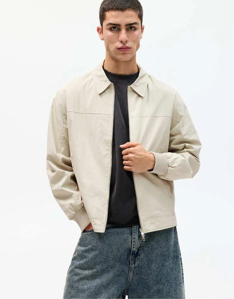 Pull&Bear Pull&Bear Lightweight jacket with lapel collar in sand 1