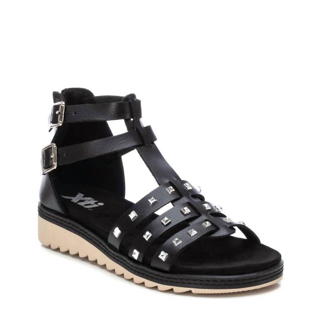 Xti Women's Flat Sandals With Gold Studs In Black