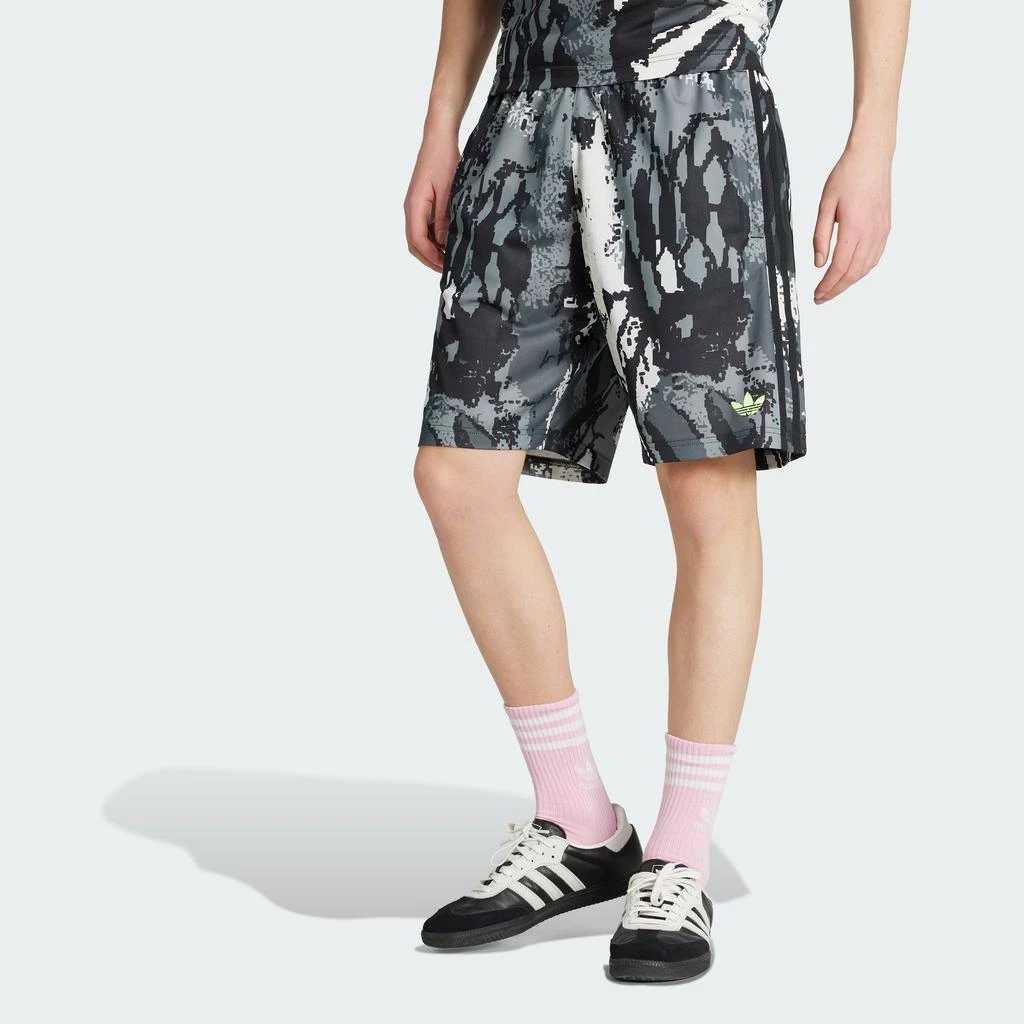 Adidas Men's  Archive AOP Short 9-inch Inseam 1