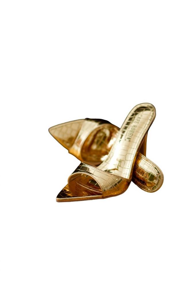 Cape Robbin Women's 24K Chic Slide Sandals In Golden