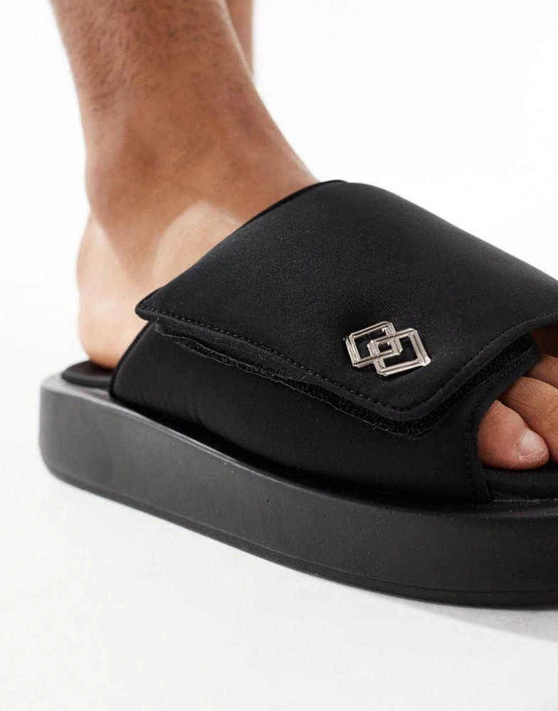 ASOS ASOS DESIGN slider sandals in black with chunky sole 3