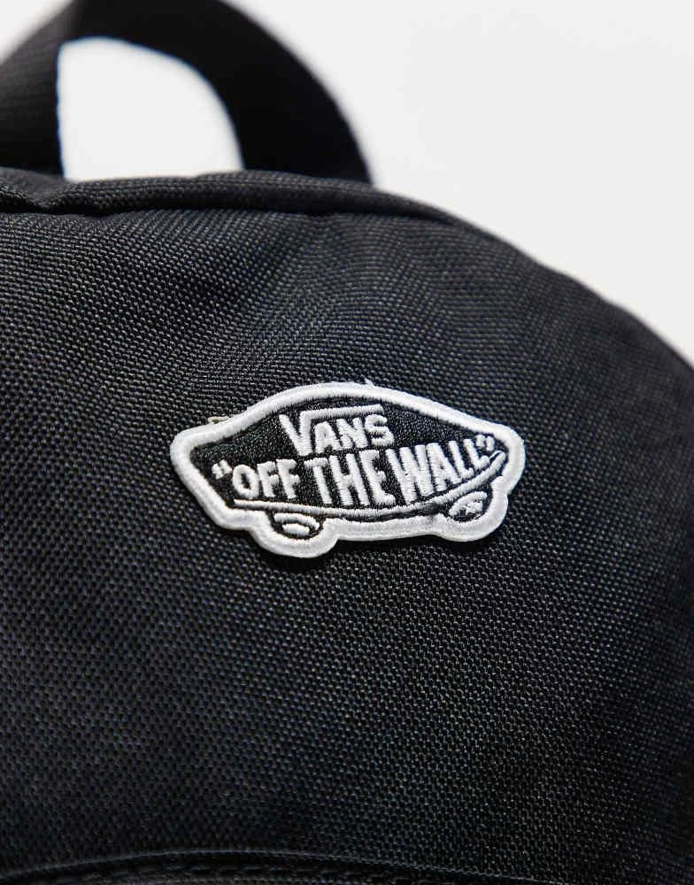 Vans Vans got this mini backpack in black 2