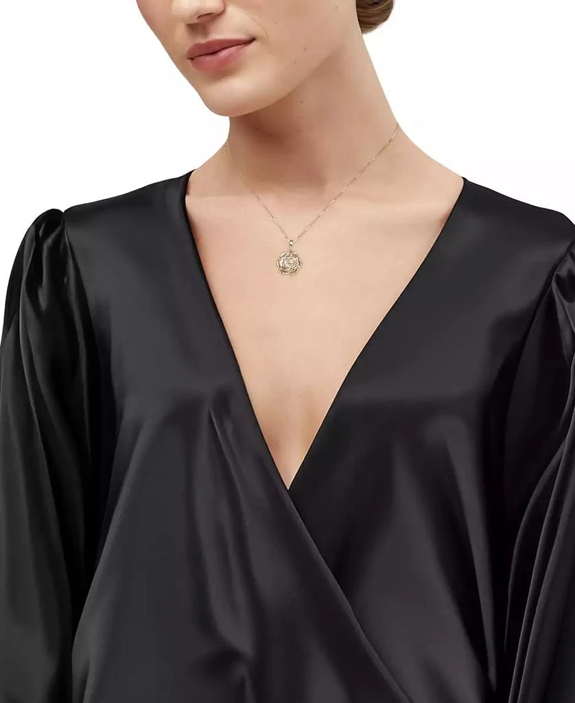 Macy
s Polished Rose Three Dimensional 18" Pendant Necklace in 14k Gold 2