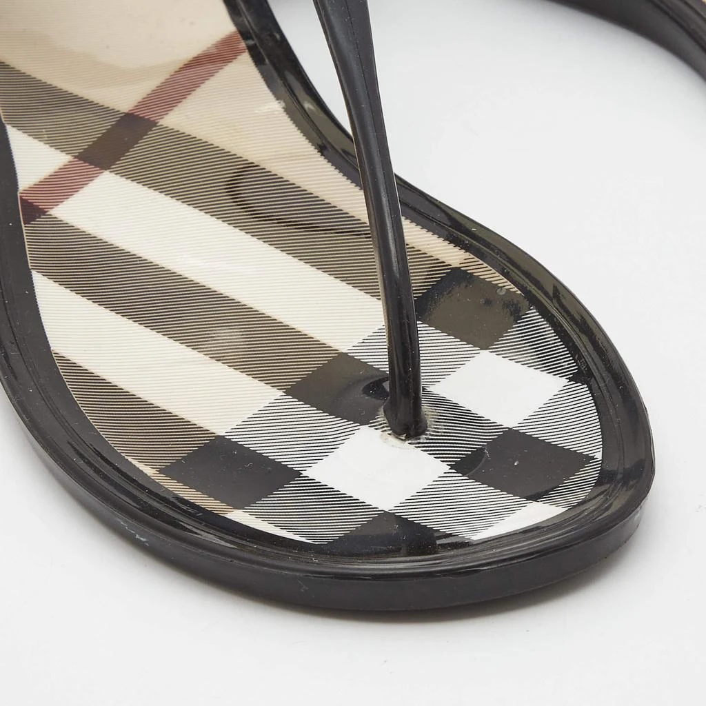 Burberry Burberry Black/Beige House Check Jelly Thong Flats Size 39 7