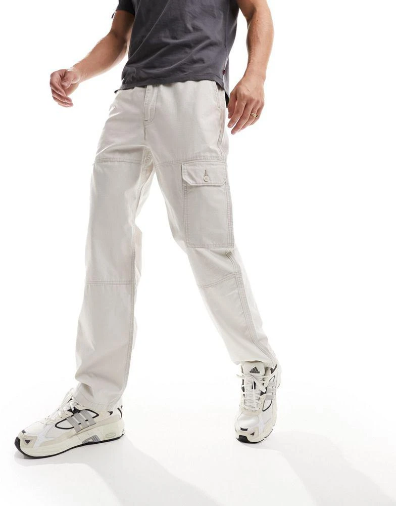 Levi's Levi's cargo trousers with pockets in cream 5
