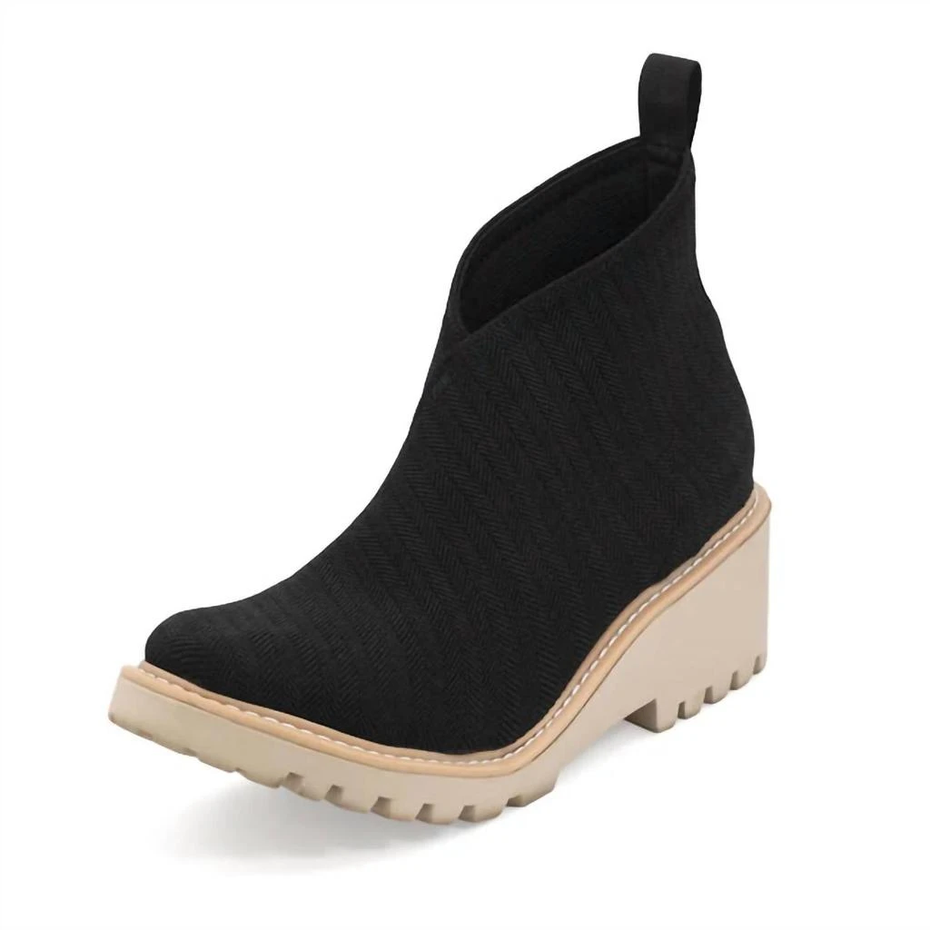 CHARLESTON SHOE CO. Women's Heyward Boot In Black Herringbone 1