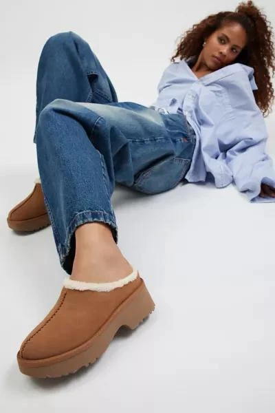 UGG UGG Women's New Heights Cozy Clog 1