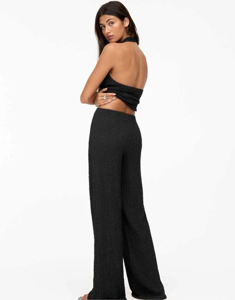 Pull&Bear Pull&Bear textured halter top in black 4