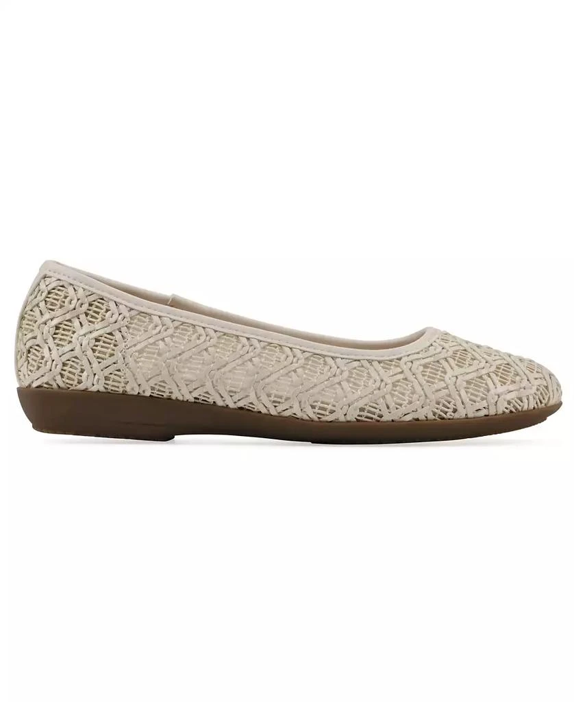 White Mountain Women's Cariann Ballet Round Toe Flats 2