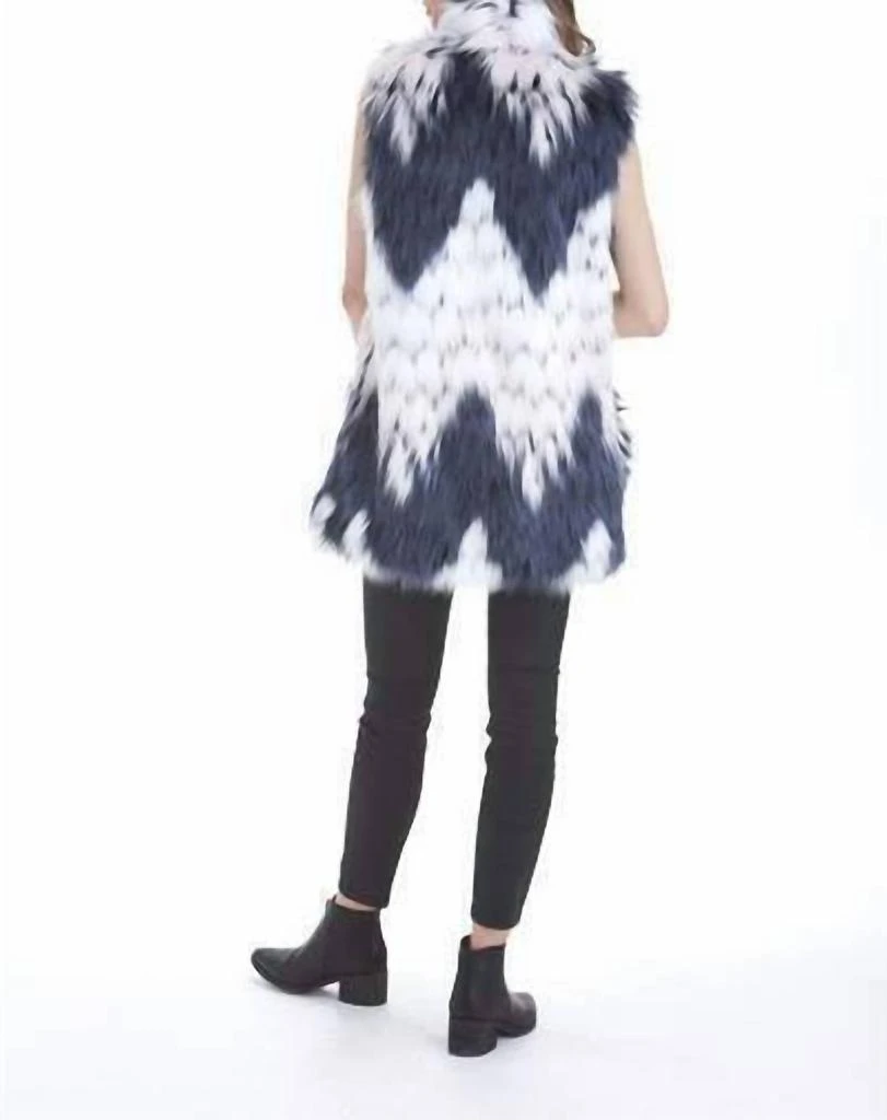Love Token Love Token - Winnie Textured Faux Fur Vest 2