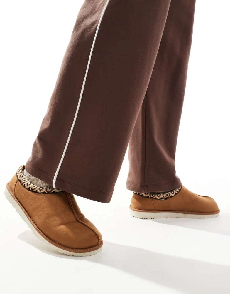 Jack & Jones Jack & Jones mule slipper in faux suede in tan 3