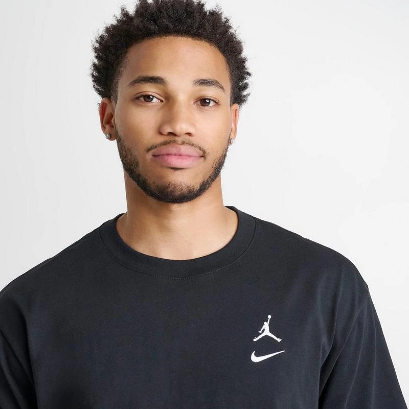 Jordan Men
s Jordan Brooklyn Swoosh Logo T-Shirt 5
