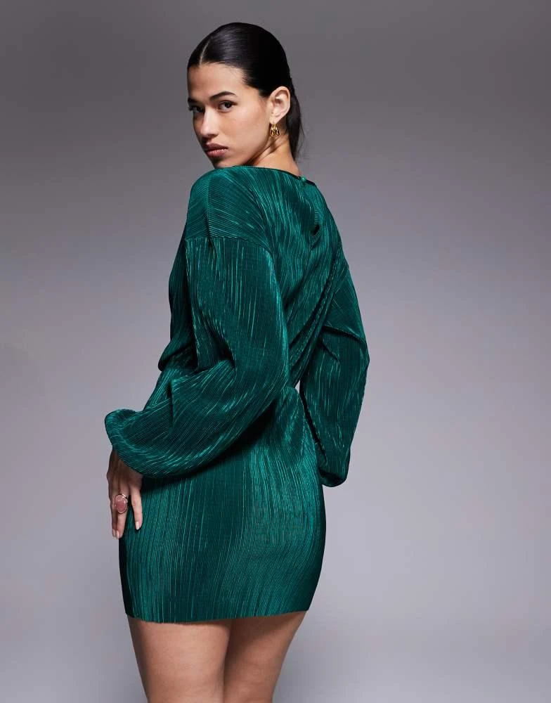 ASOS ASOS DESIGN plisse twist front mini dress in bottle green - Dresses &  Skirts - Compare Prices from 5+ Stores - BeyondStyle