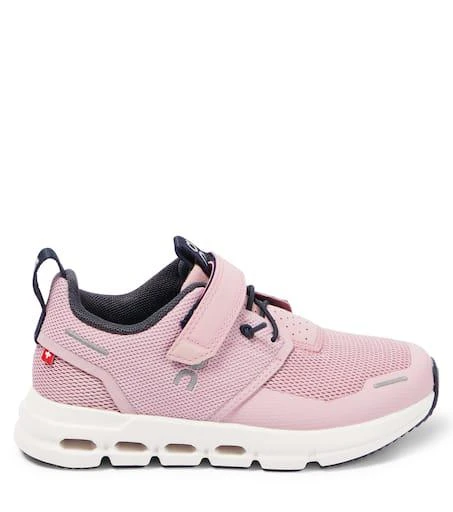 On Kids Cloud Play running shoes 4