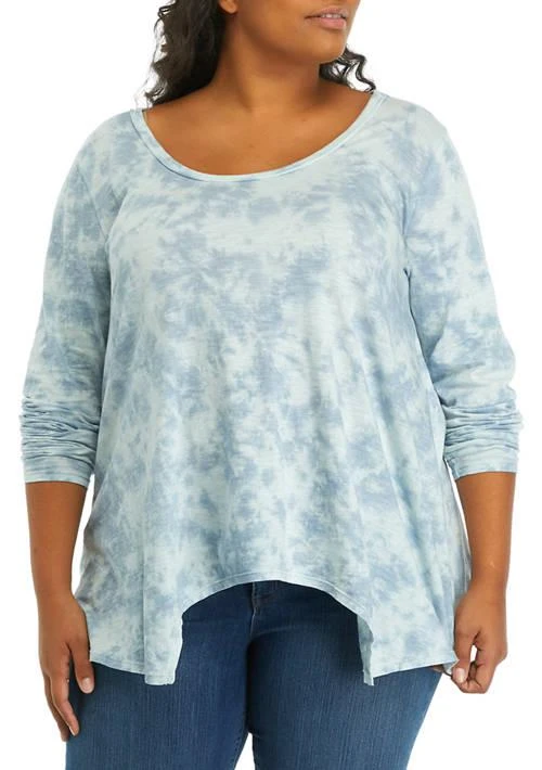 Wonderly Plus Size Long Sleeve Scoop Neck Shark Bite Top 1