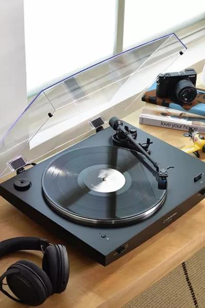 Audio-Technica Audio-Technica AT-LP3xBT Fully Automatic Belt-Drive Bluetooth Turntable 1