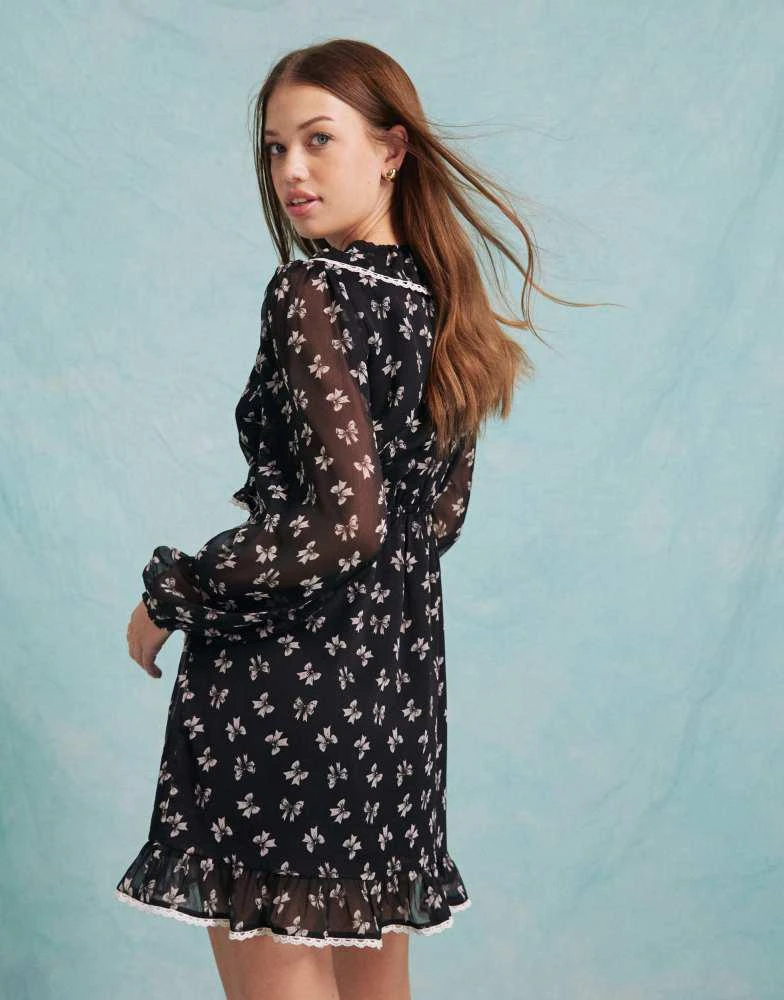 Miss Selfridge Miss Selfridge wrap mini tea dress in bow print 4