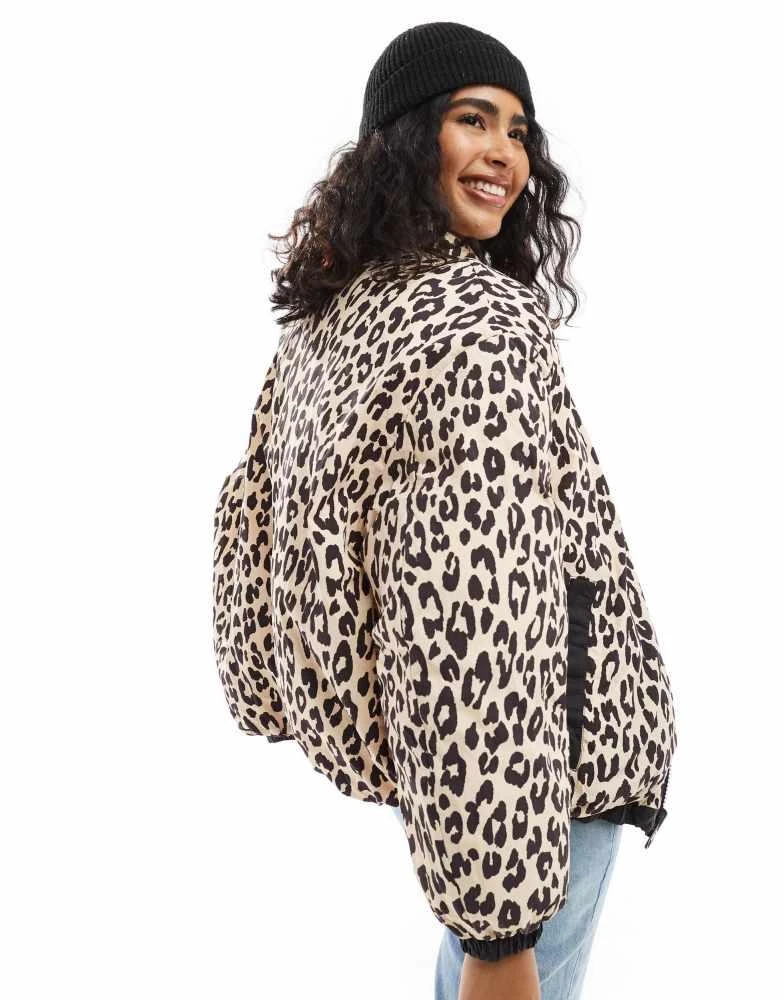 Bershka Bershka reversible padded jacket in black & leopard print 4