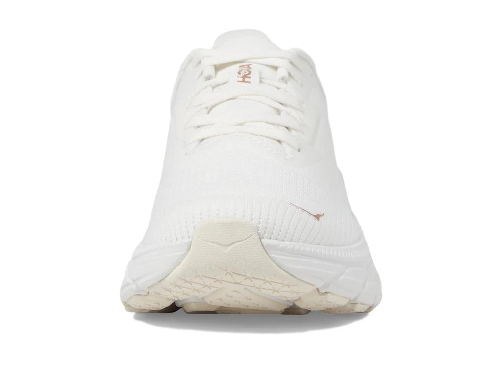 Hoka One One Arahi 7 3