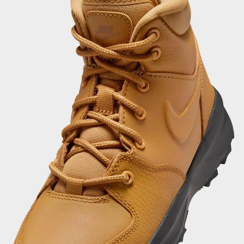 nike manoa boots wheat