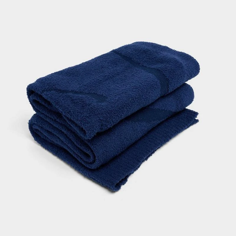 NIKE Nike Phoenix Cozy Boucle Blanket 4