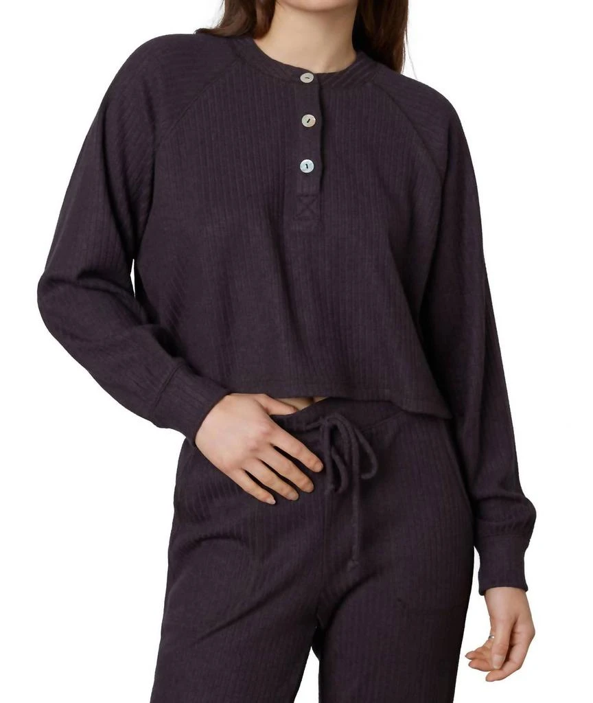 NIA Contrast Stitch Henley Top In Ash 1