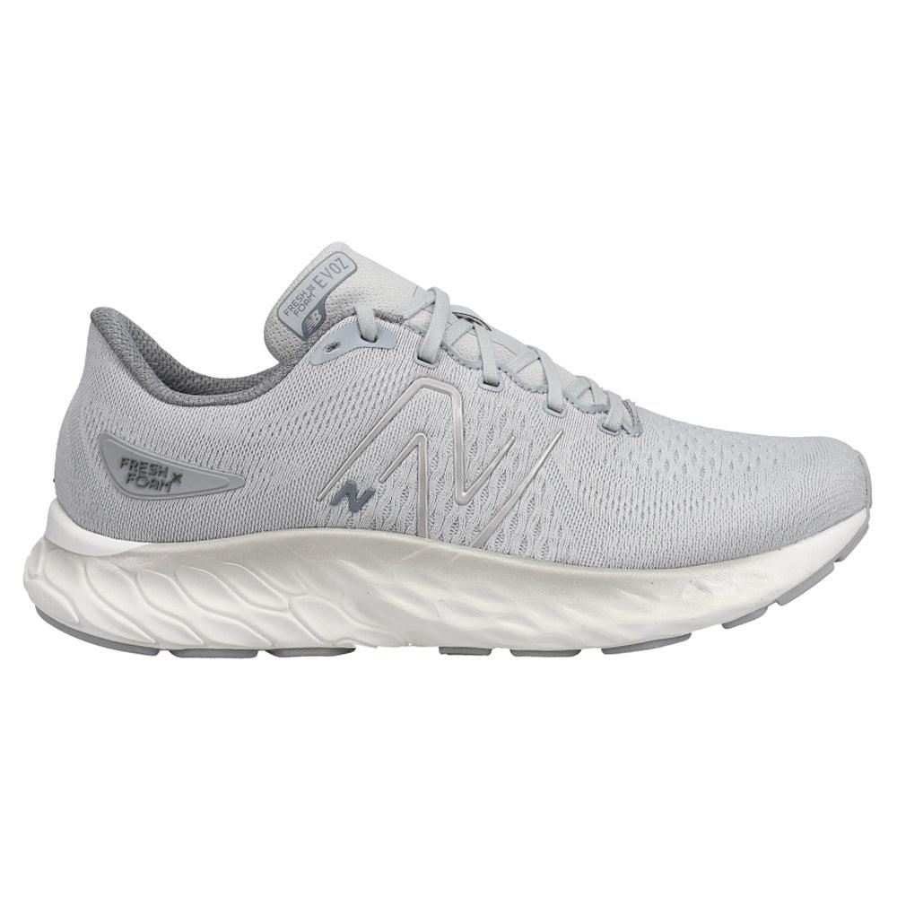 ニューバランス New Balance Fresh Foam X Evoz v3 Cut in half: New Balance Fresh Foam X Evoz v3 Review (2025