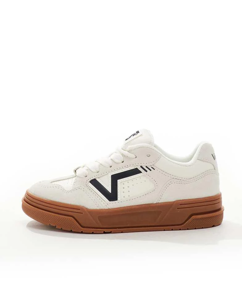 Vans Vans upland chunky suede trainers in off white with gum sole 2