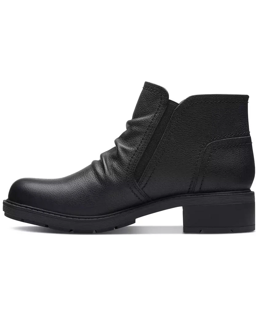 Clarks Women's Hearth Dove Lug Sole Ruched Booties 6