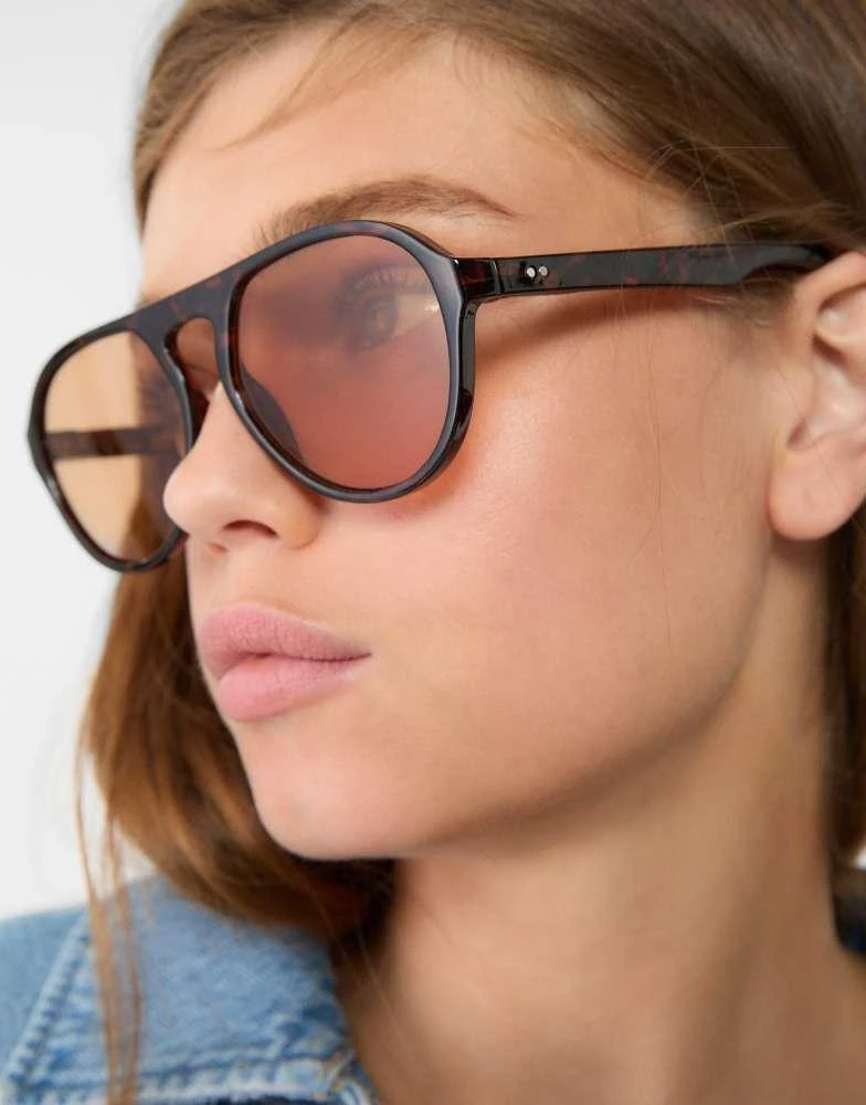 Stradivarius Stradivarius aviator sunglasses in brown 2