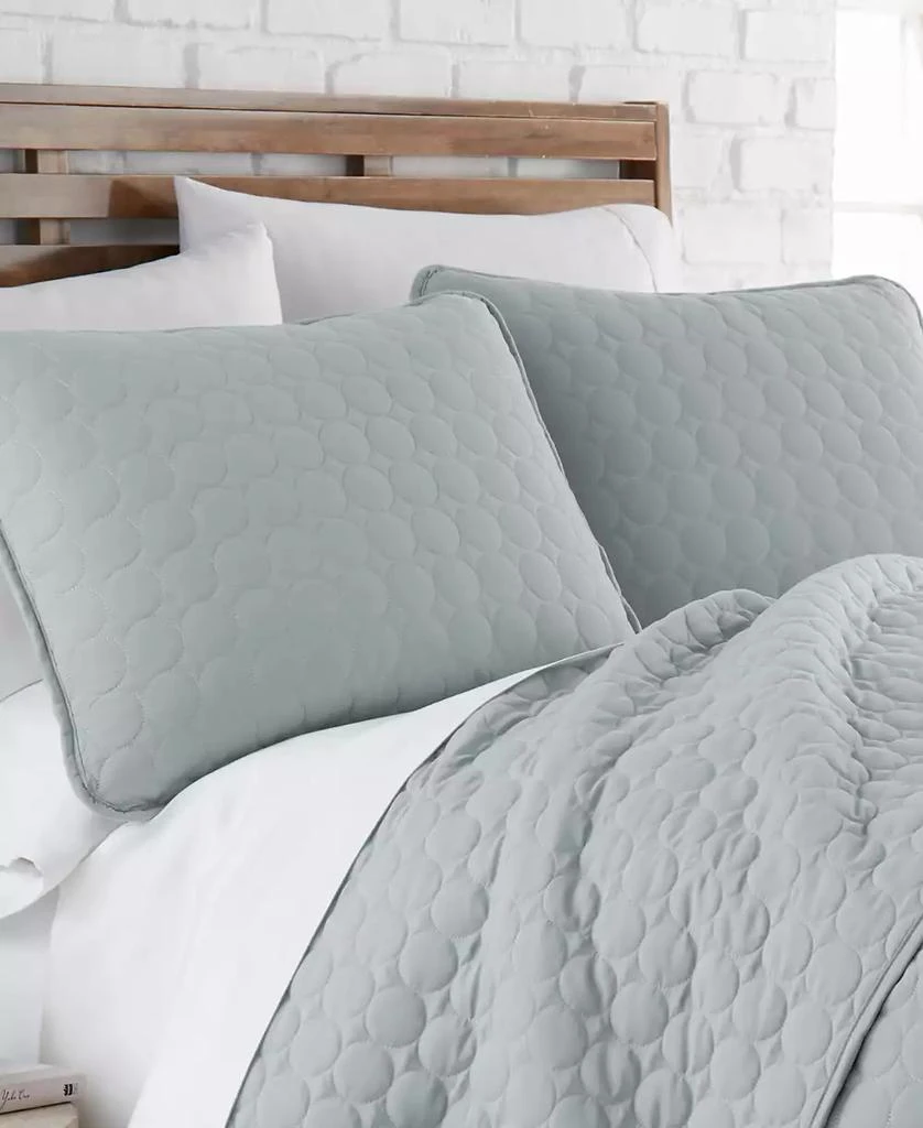SOUTHSHORE FINE LINENS Ultra-Soft Lightweight Embroidered 3-Piece Quilt Set, King/California 2