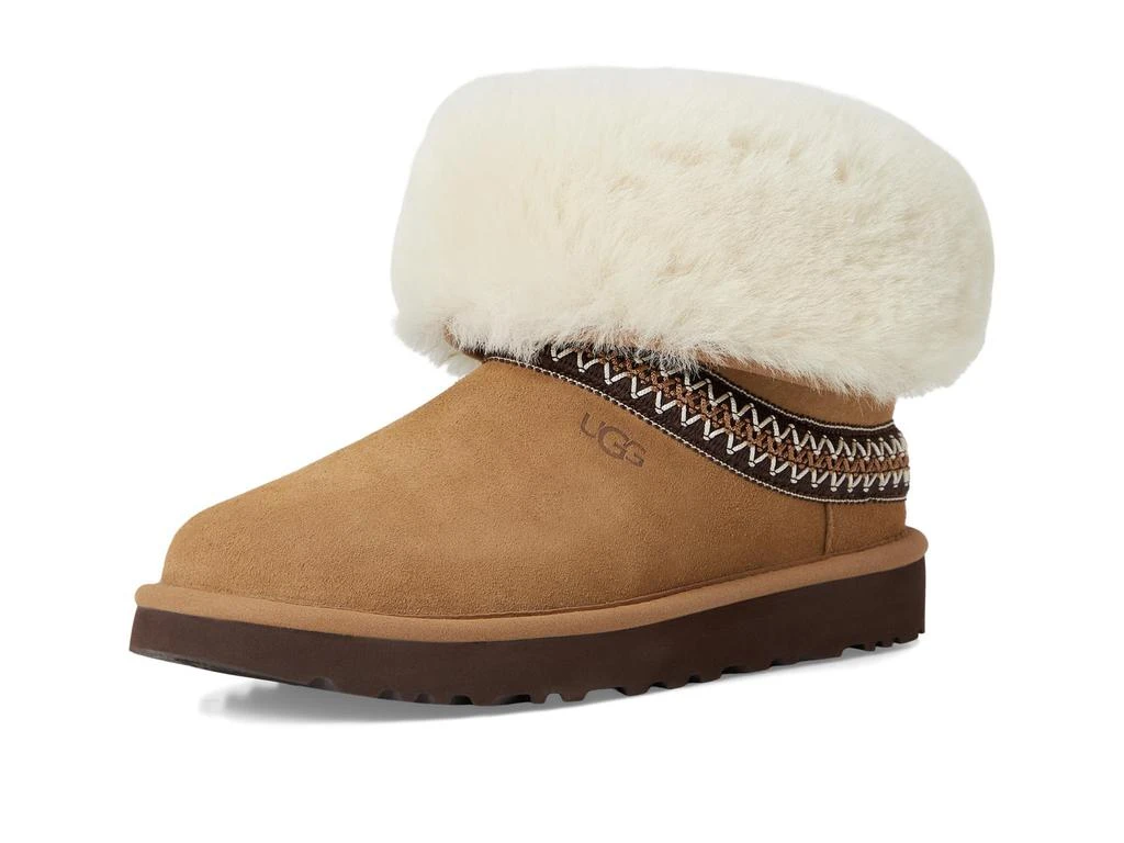 UGG Classic Short Cresent 7