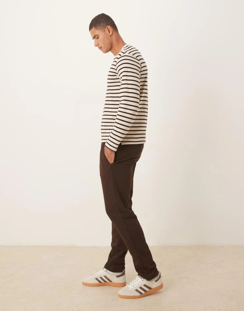 Brave Soul Brave Soul Straight leg open hem joggers in chocolate 3