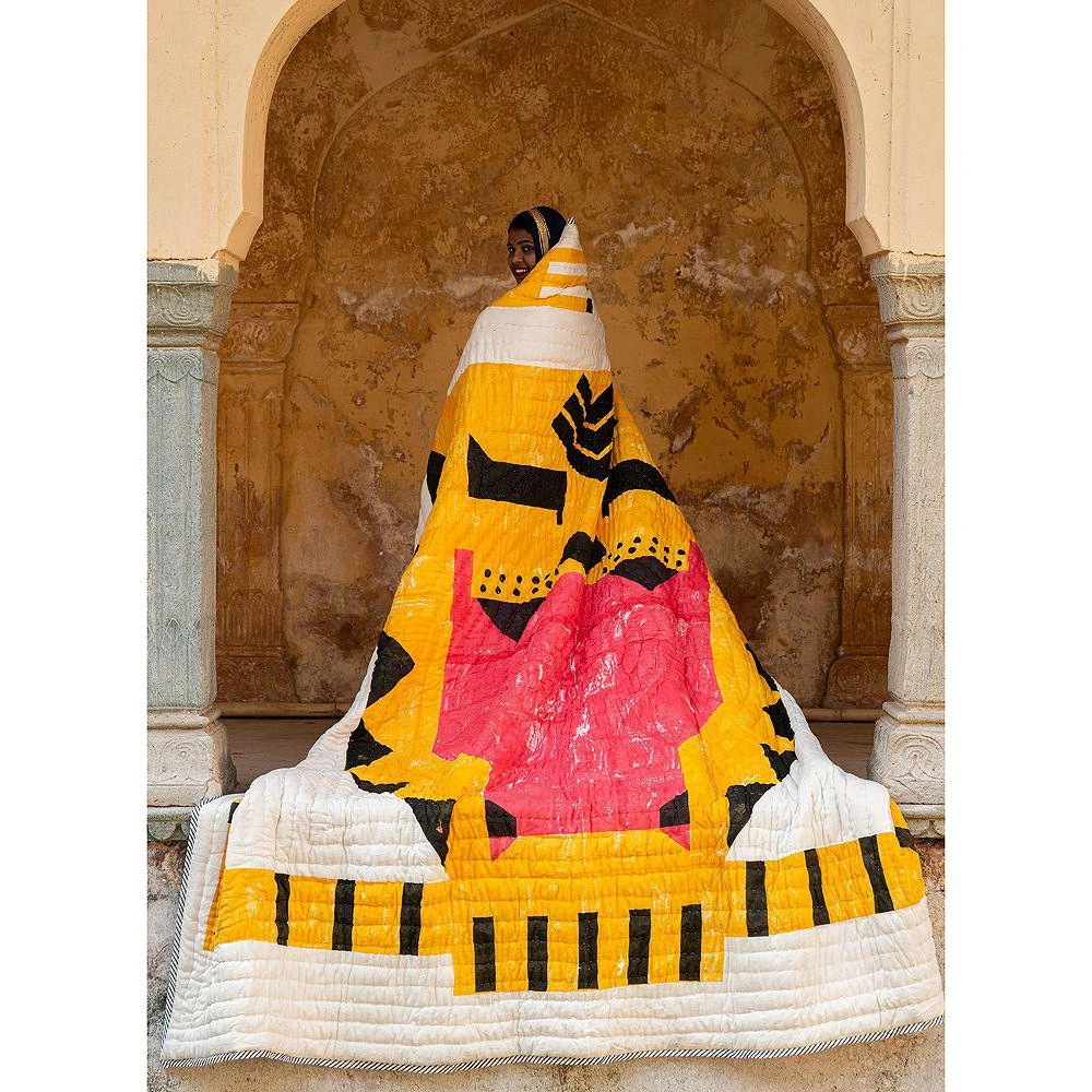 CQC LA Tiger Quilt with Two Shams, King 3
