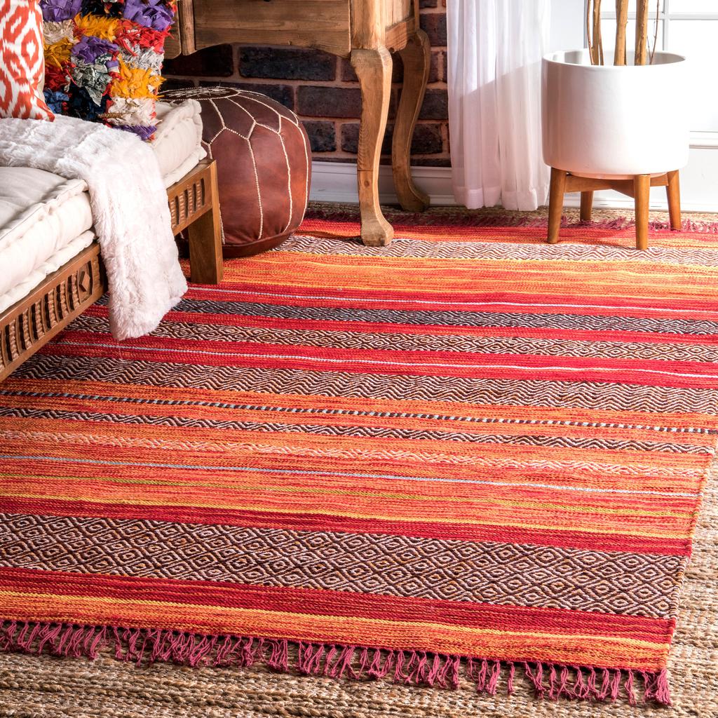 nuLOOM Hand Loomed Stripes Tassel Ninonne Area Rug