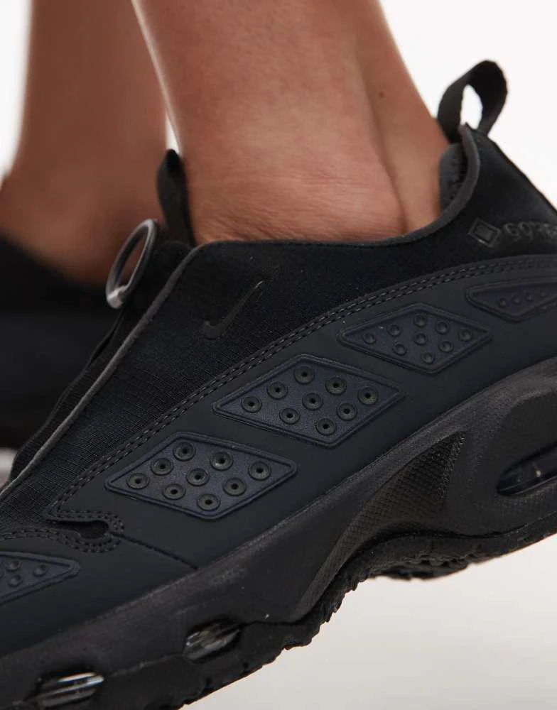 NIKE Nike Air Max SNDR GORE-TEX trainers in triple black 2