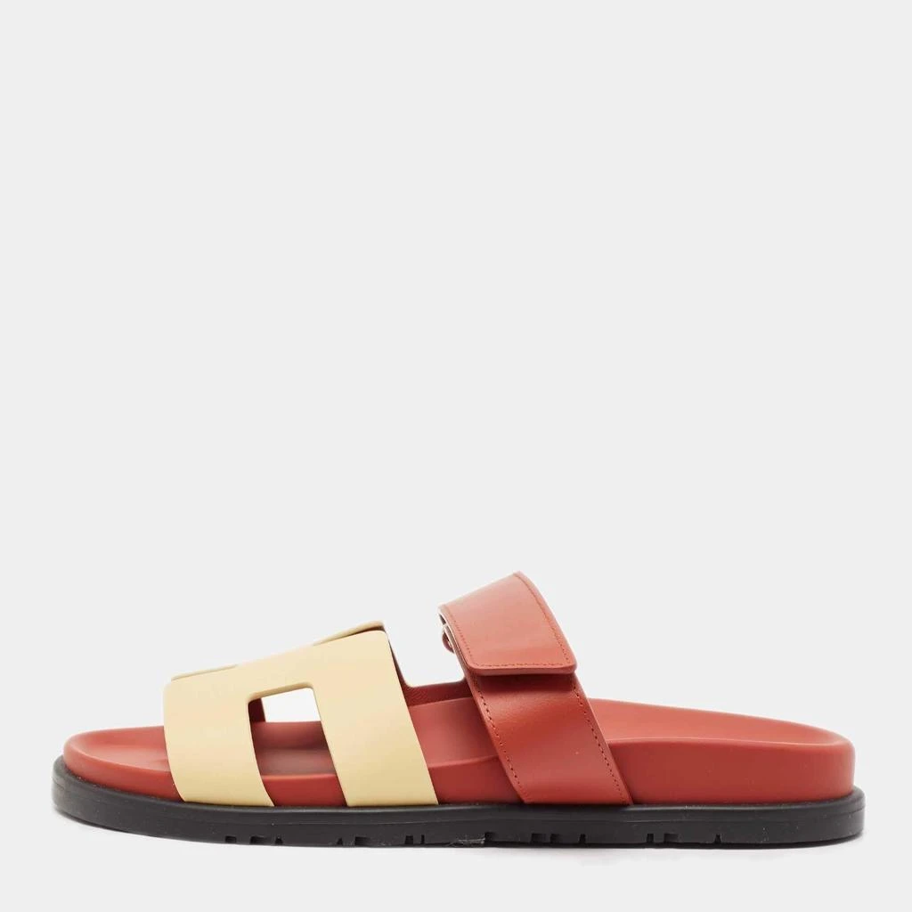 Hermes Hermes Cream/Burgundy Leather Chypre Flat Sandals Size 38 1