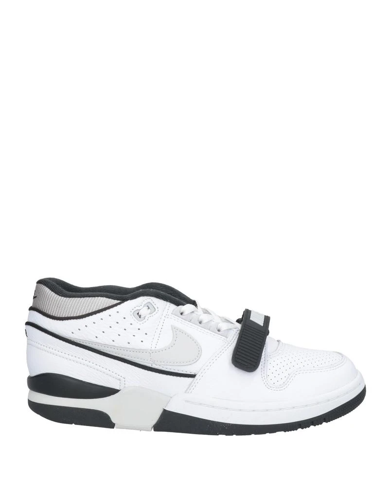 NIKE Sneakers 1