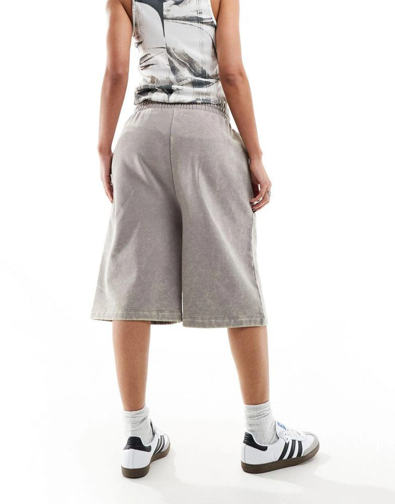 ASOS ASOS DESIGN heavyweight longline sweat shorts in acid grey wash 3