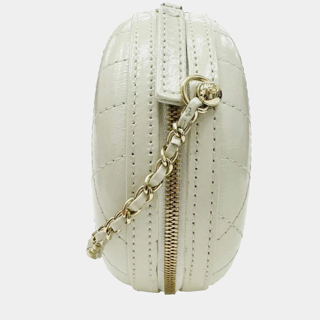 Chanel Chanel Ivory Leather Matelasse Round Chain Shoulder bag 3