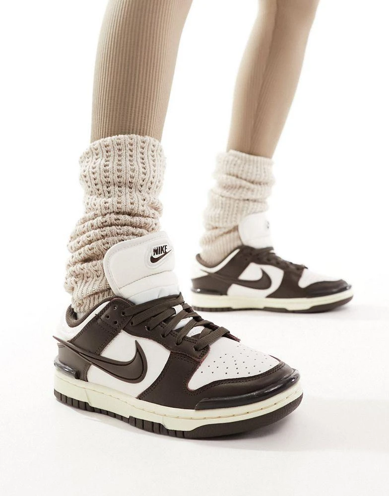 NIKE Nike Dunk Low Twist trainers in brown 3
