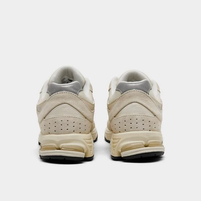 New Balance Women's New Balance 2002R Casual Shoes 7