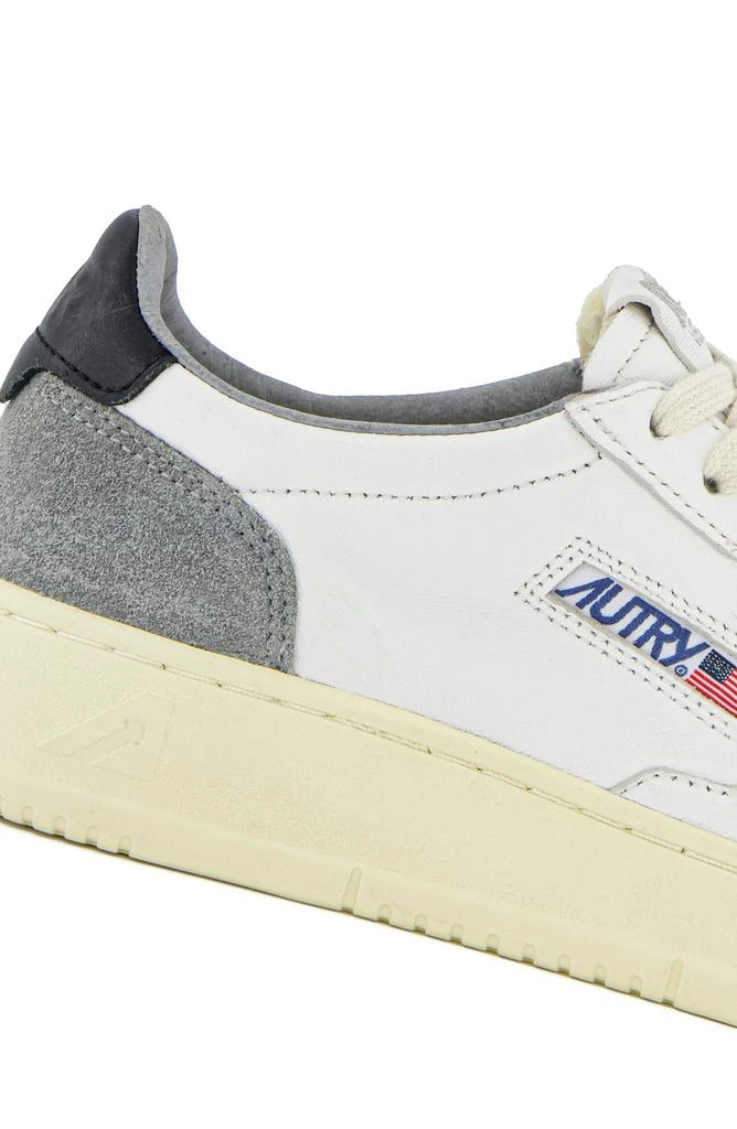 Autry Medalist Low Sneaker 6