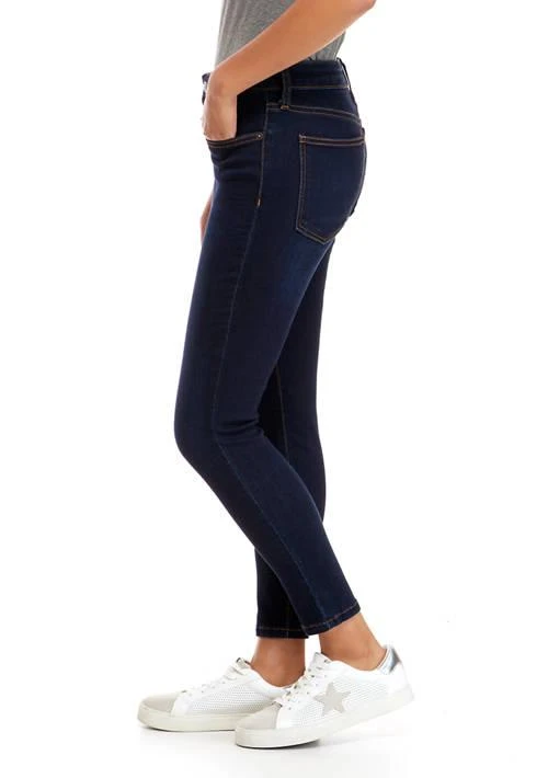 Crown & Ivy™ Ivy Petite Mid Rise Skinny Jeans 3