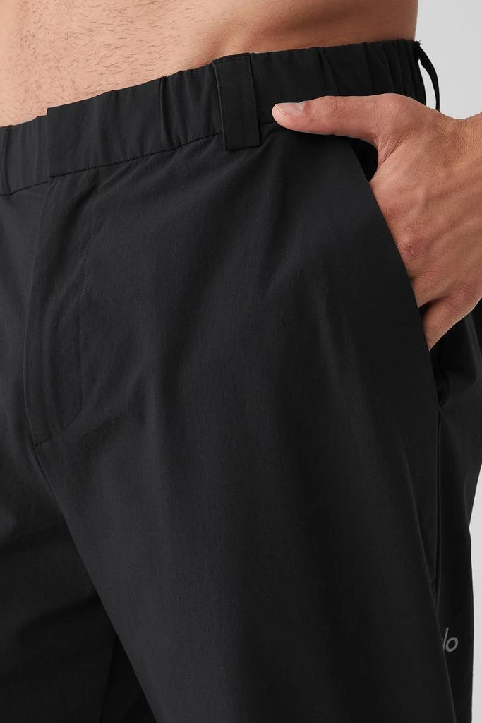 Alo Co-Op Cropped Tech Trouser - Black 4