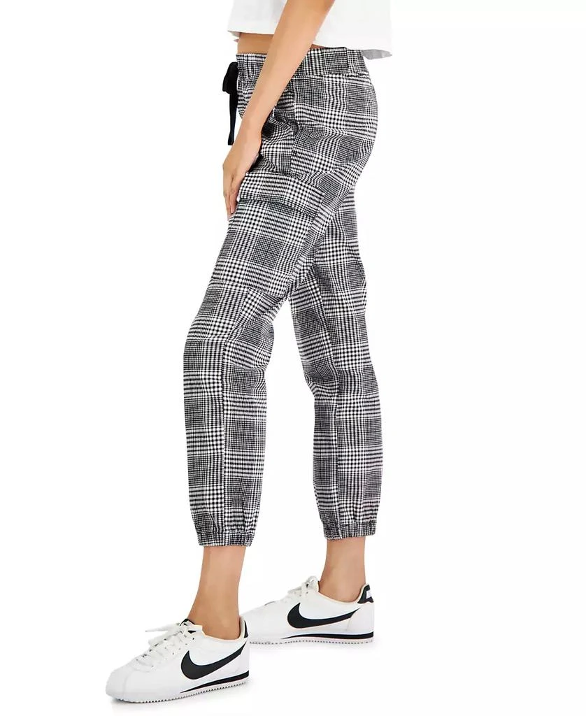 Tinseltown Juniors' Plaid Cargo Pull-On Jogger Pants 3