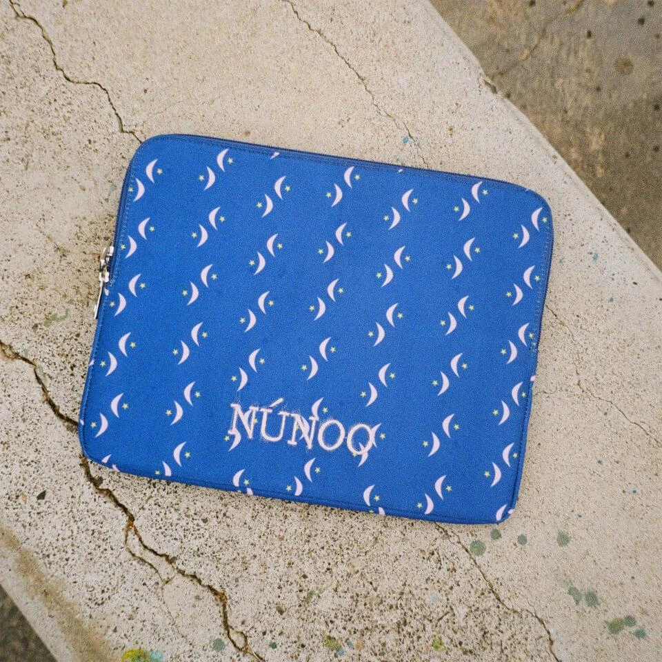Nunoo Núnoo Moon Print Recycled Canvas Laptop Bag 2