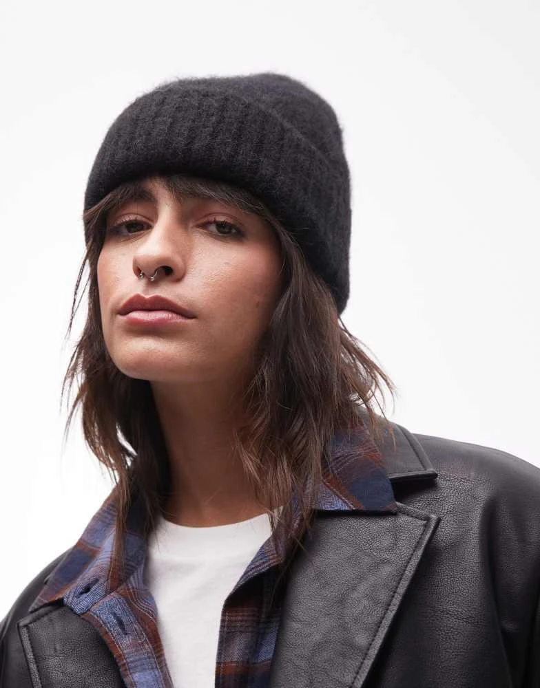 Topshop Topshop Harvey Premium alpaca mix beanie in black 1