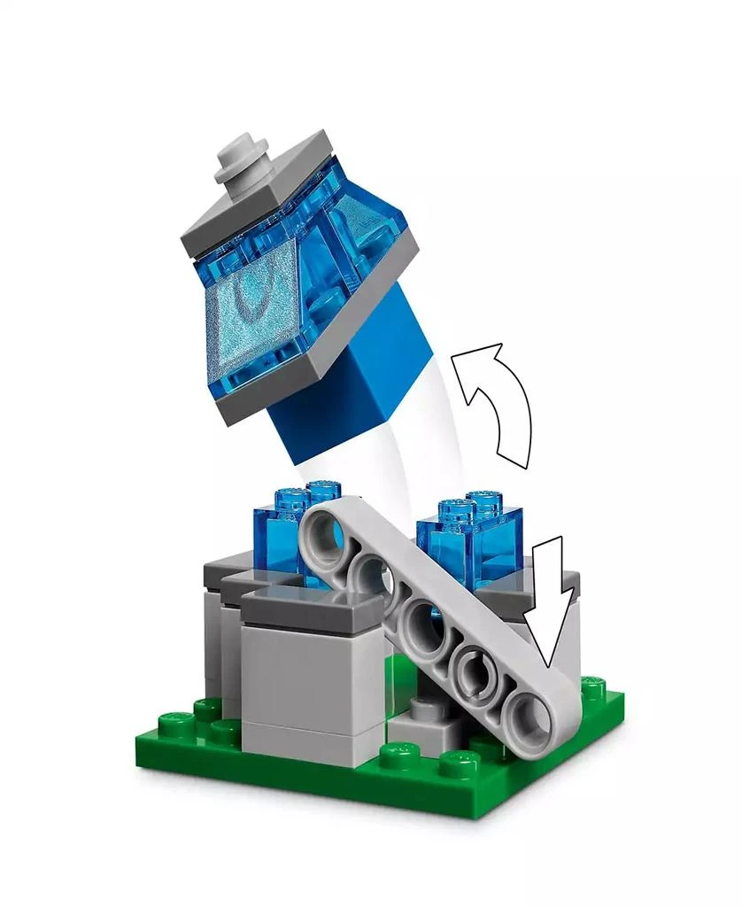 LEGO Minecraft Building Set 21273, 555 Pieces 3