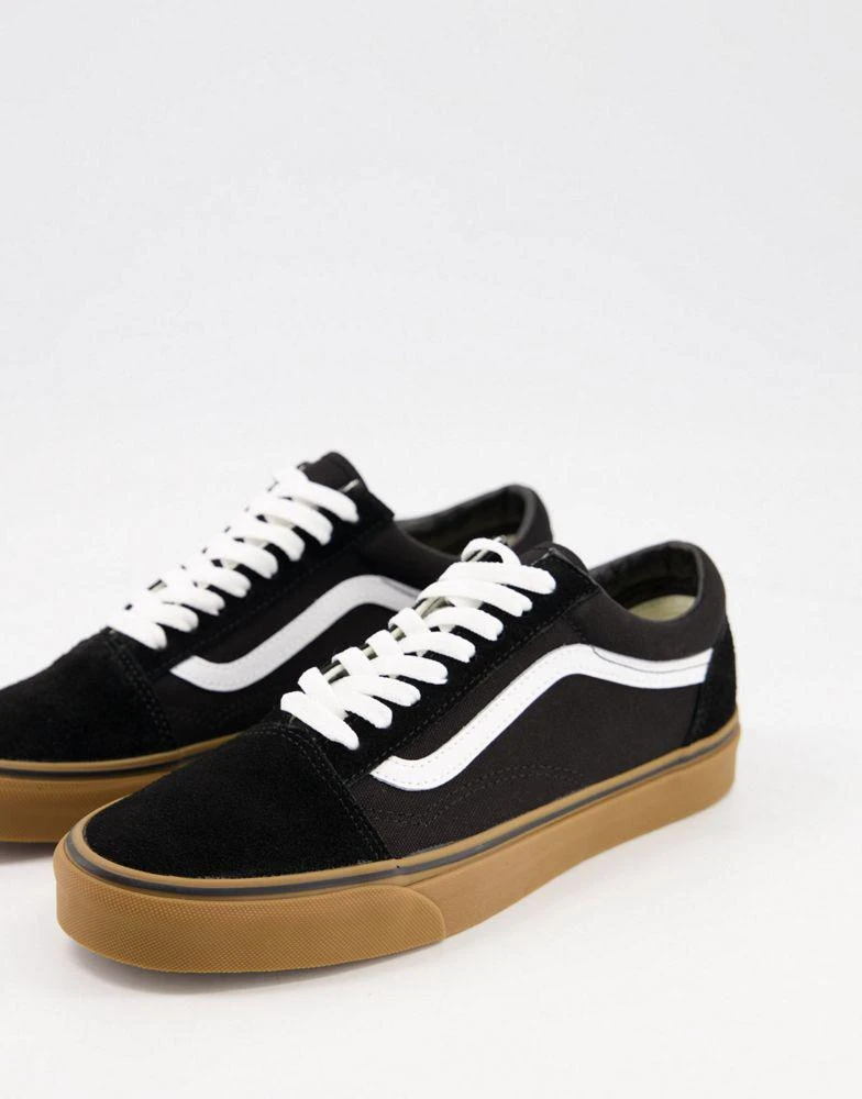 Vans Vans Old Skool gum sole trainers in black and white 1